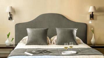 Habitación doble Deluxe | Ropa de cama de alta calidad y minibar