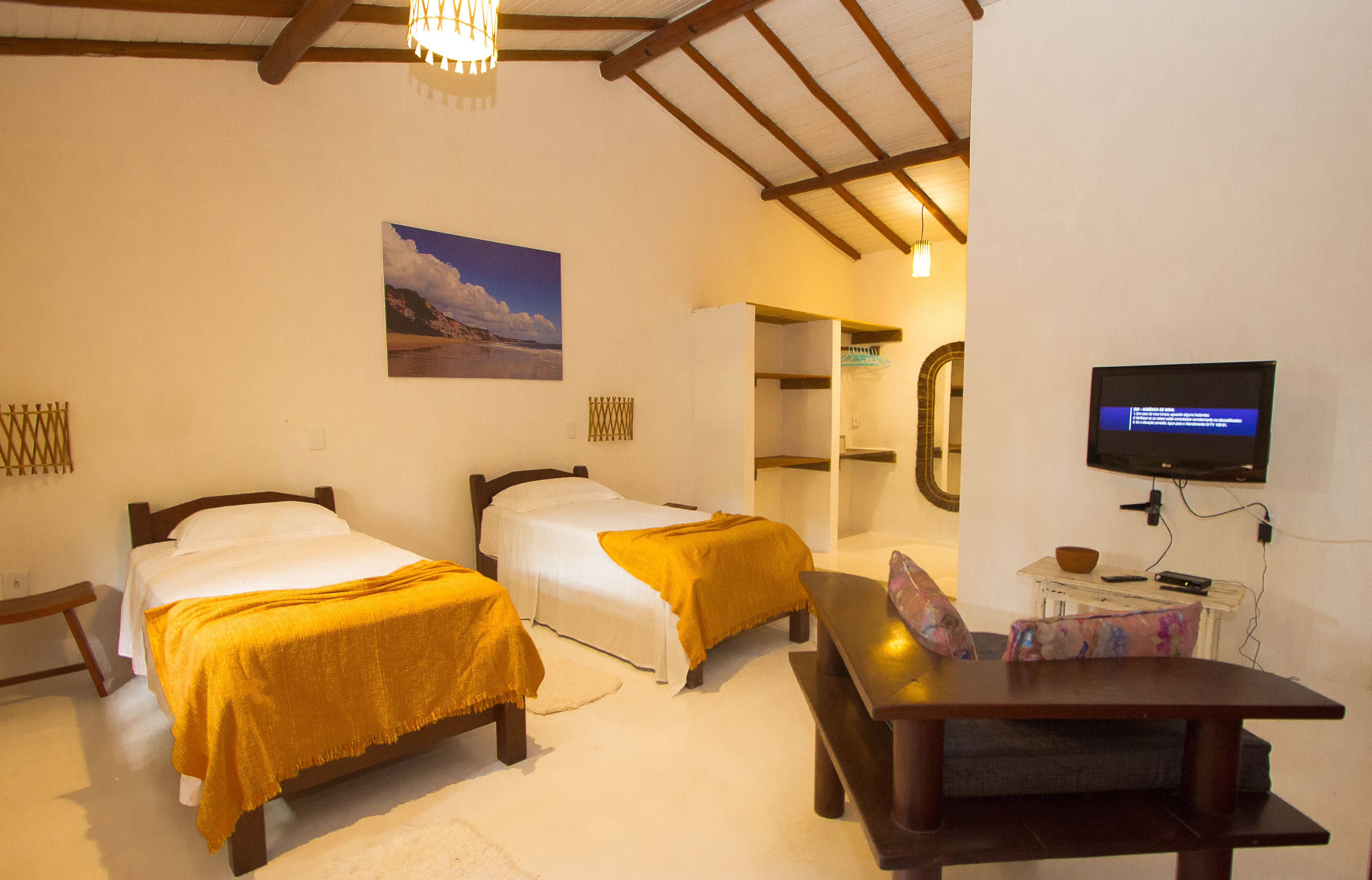 standard quadruple room | minibar, in-room safe, free wifi, bed sheets