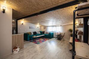 Penthouse | Living area | LCD TV