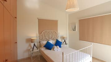2 slaapkamers, lakens van Egyptisch katoen, luxe beddengoed, een bureau