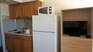 2 Room Efficiency, 2 Double Beds and 1 Sofabed | 1 bedroom, soundproofing, iron/ironing board, free WiFi