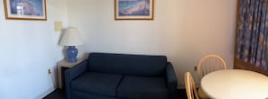 1 bedroom, soundproofing, iron/ironing board, free WiFi