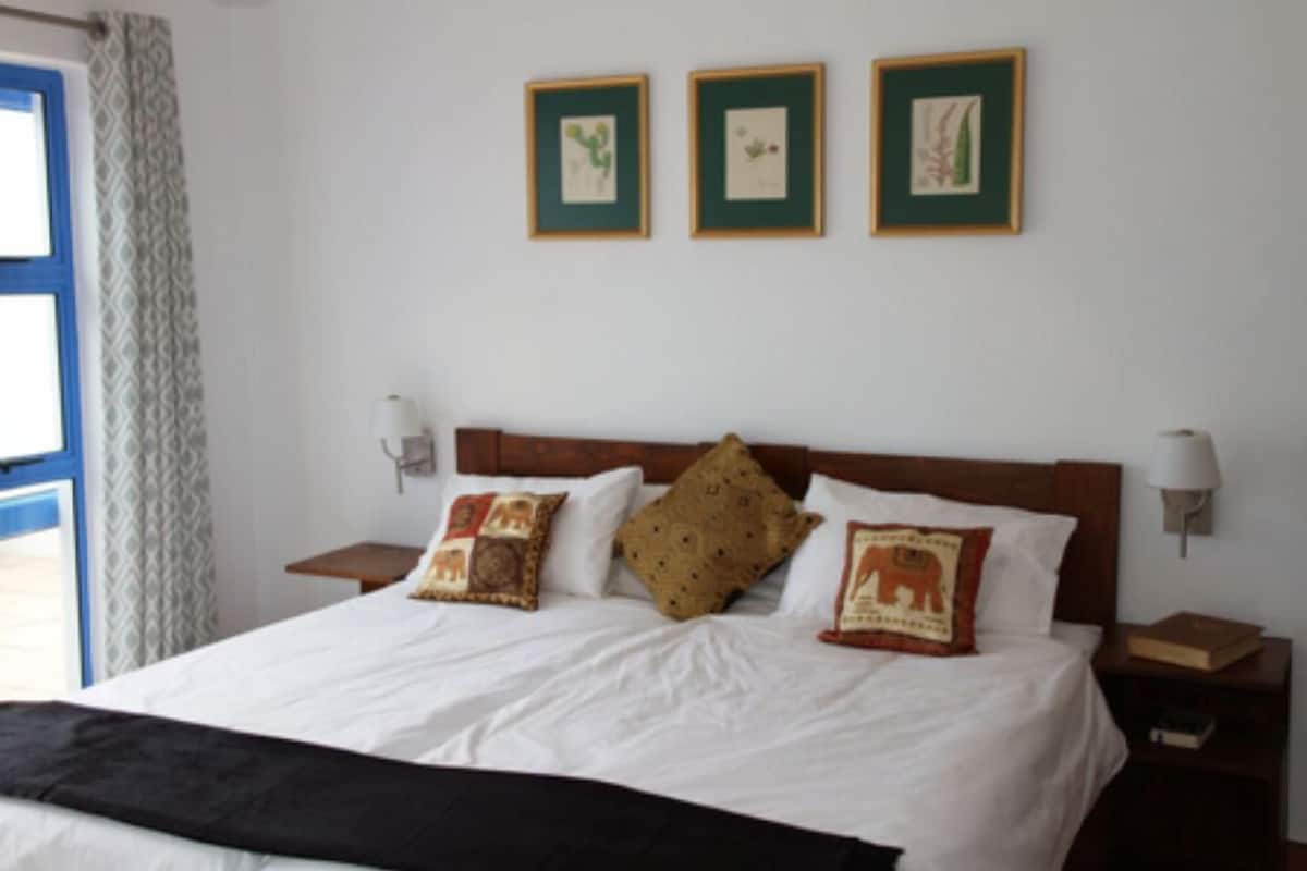 Twin Room, 1 Double Bed, Non Smoking | Free WiFi