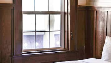 Standard-Doppelzimmer, 1 Schlafzimmer, Bergblick | Schreibtisch, kostenlose Babybetten