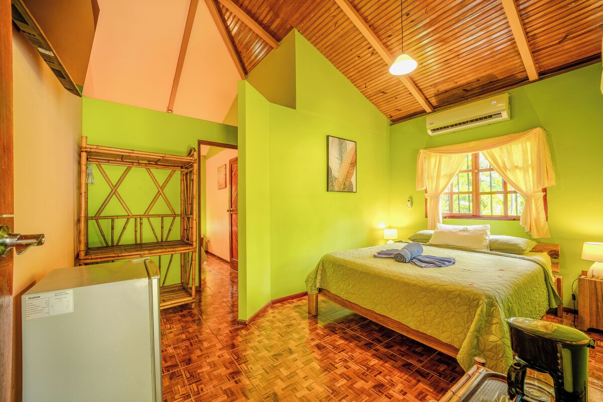 Standard Twin Room | WiFi (free), bed sheets