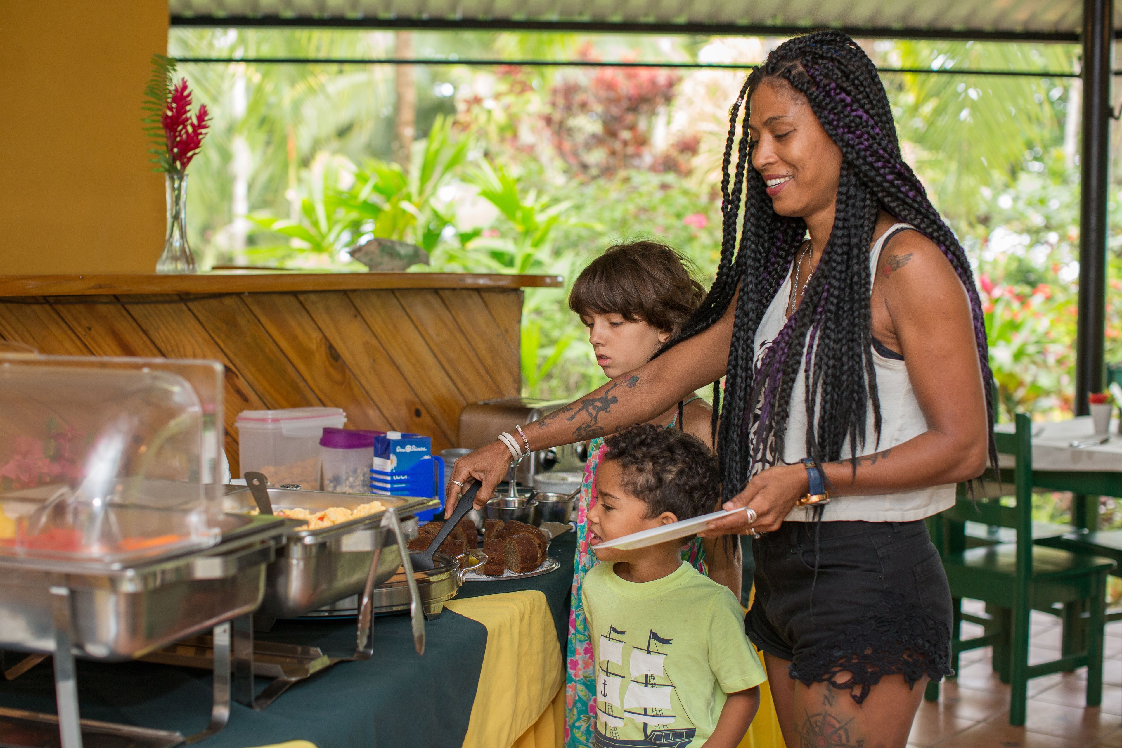 Free daily buffet breakfast 