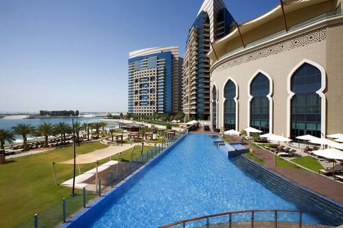 Outdoor pool, cabanas (surcharge), sun loungers