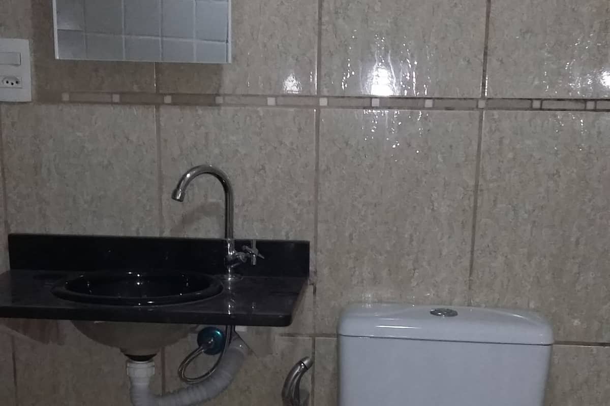 Chambre Quadruple Ăconomique, 1 chambre, fumeur, vue plage | Salle de bain