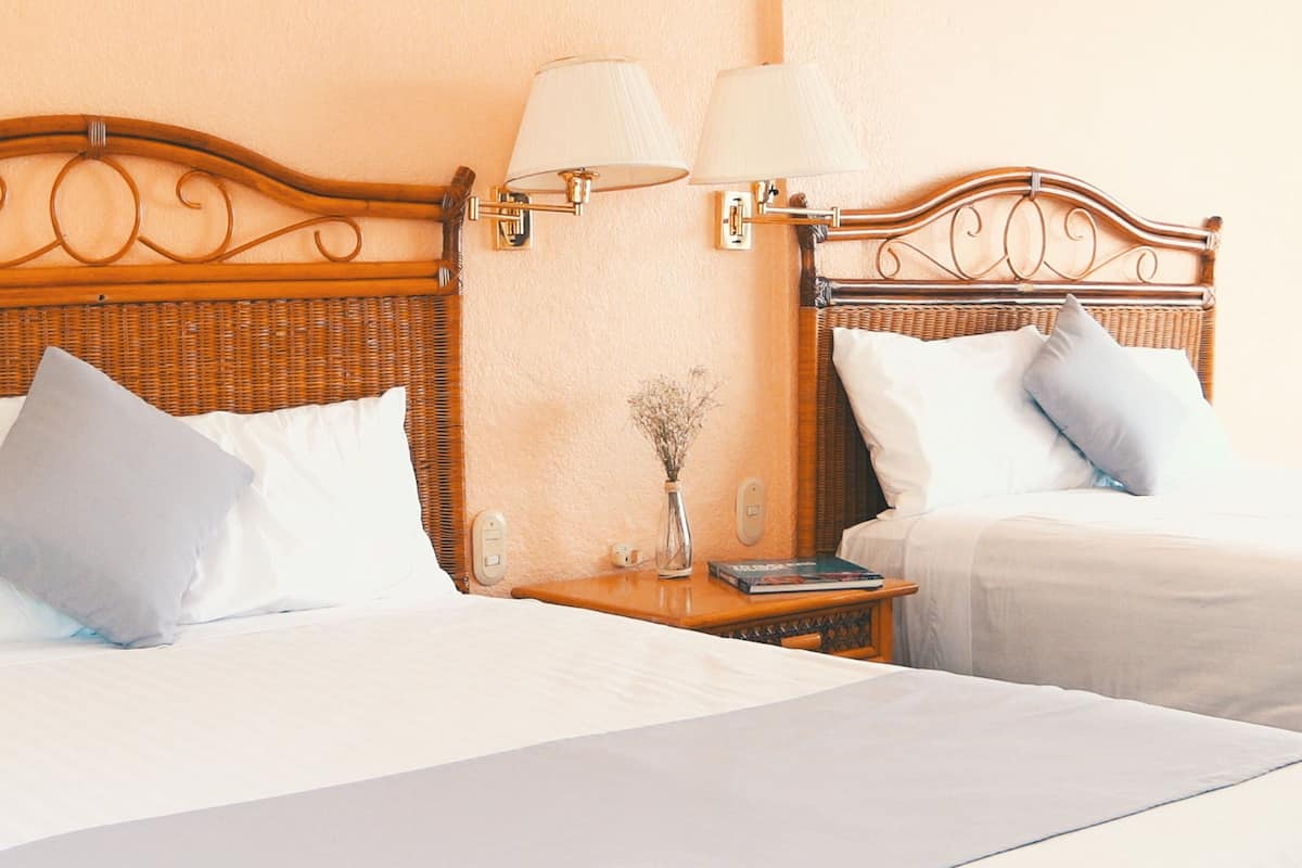 Standard Room | Select Comfort beds, in-room safe, desk, WiFi (free)
