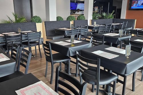 Petit déjeuner complet servi tous les jours en supplément