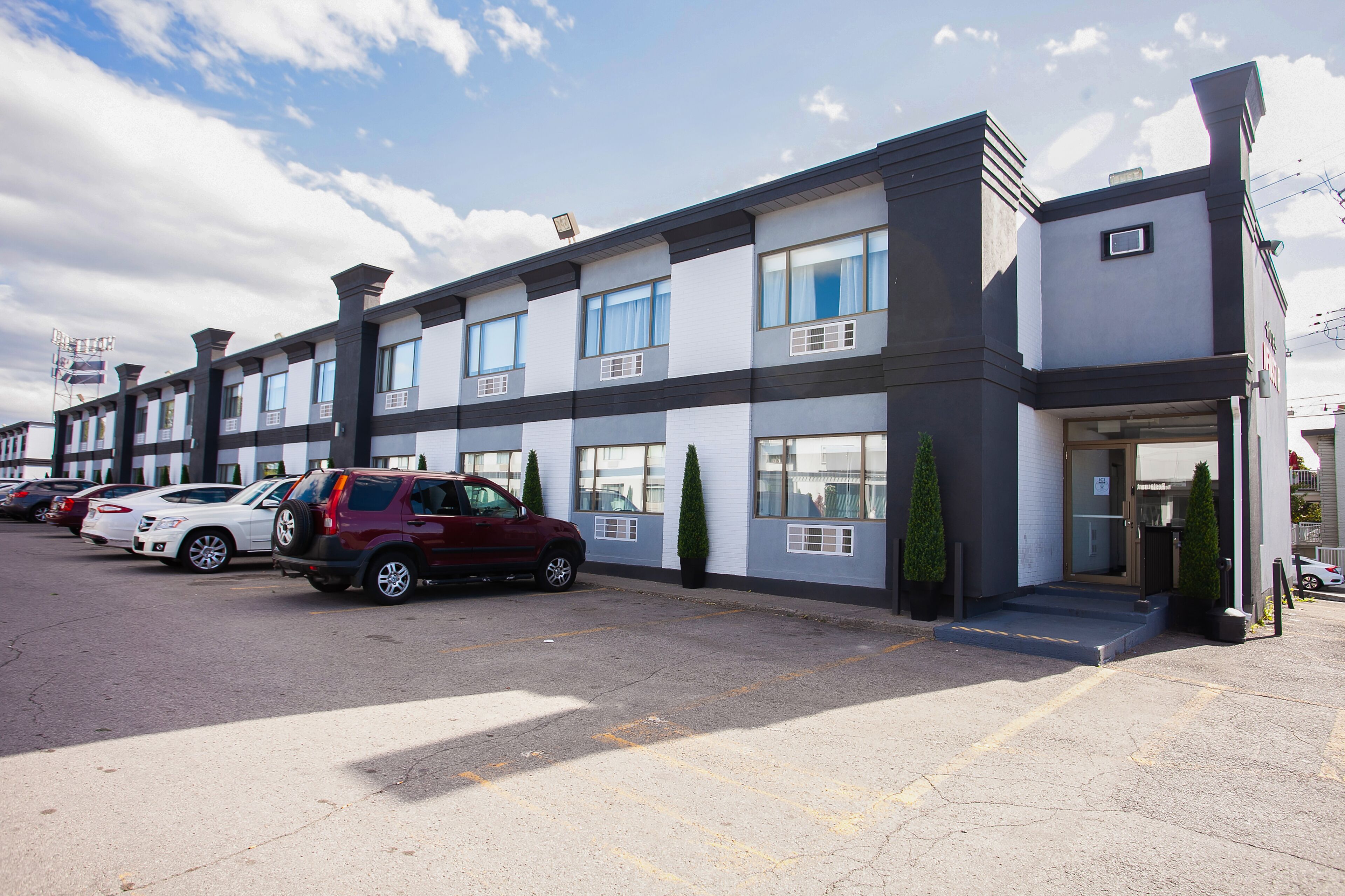 Photo - Hotel Newstar Montréal