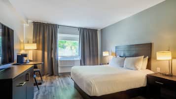Standard Room, 1 Queen Bed | Desk, blackout drapes, iron/ironing board (on request), WiFi (free)