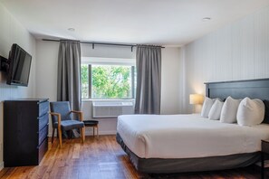Junior Suite, 1 Queen Bed, Kitchenette - Hôtel Newstar Montréal (Montreal)