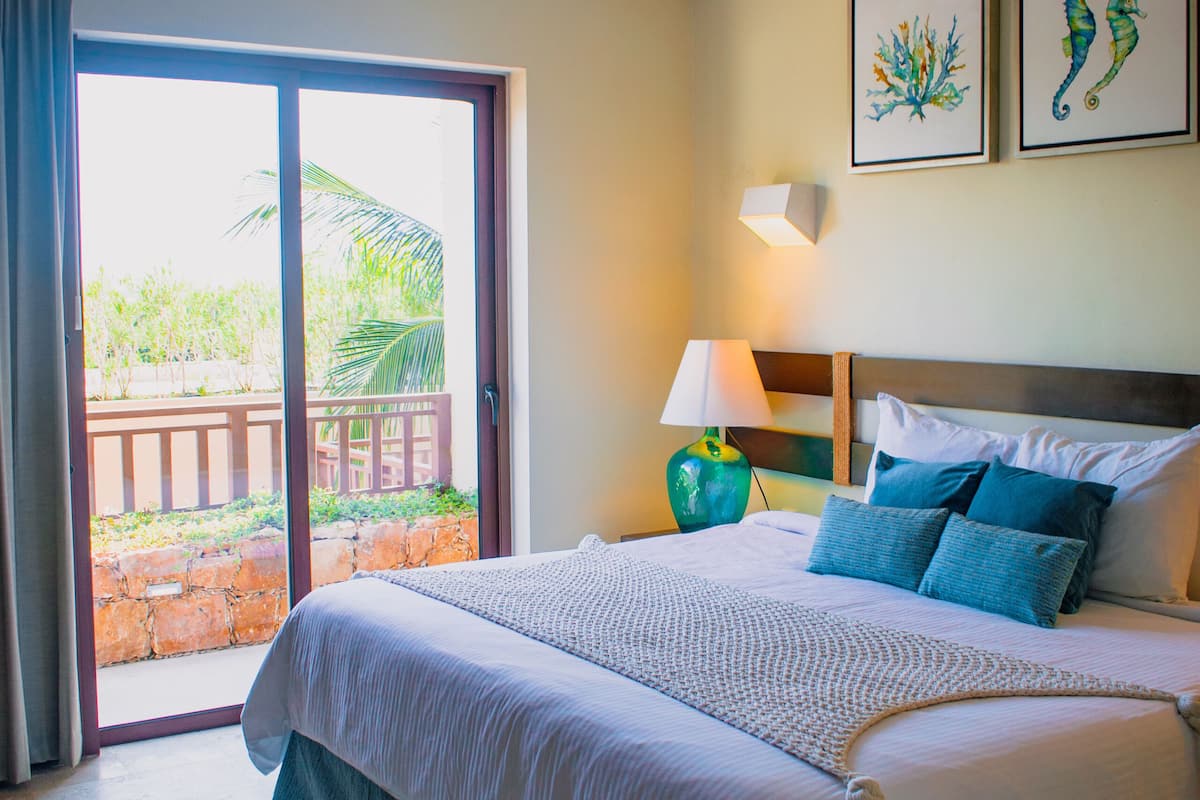 Superior villa, 1 kingsize bed met slaapbank | 1 slaapkamer, luxe beddengoed, een kluis op de kamer