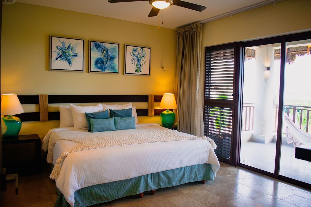 Deluxe Villa, 1 King Bed | Premium bedding, in-room safe, iron/ironing board (on request)