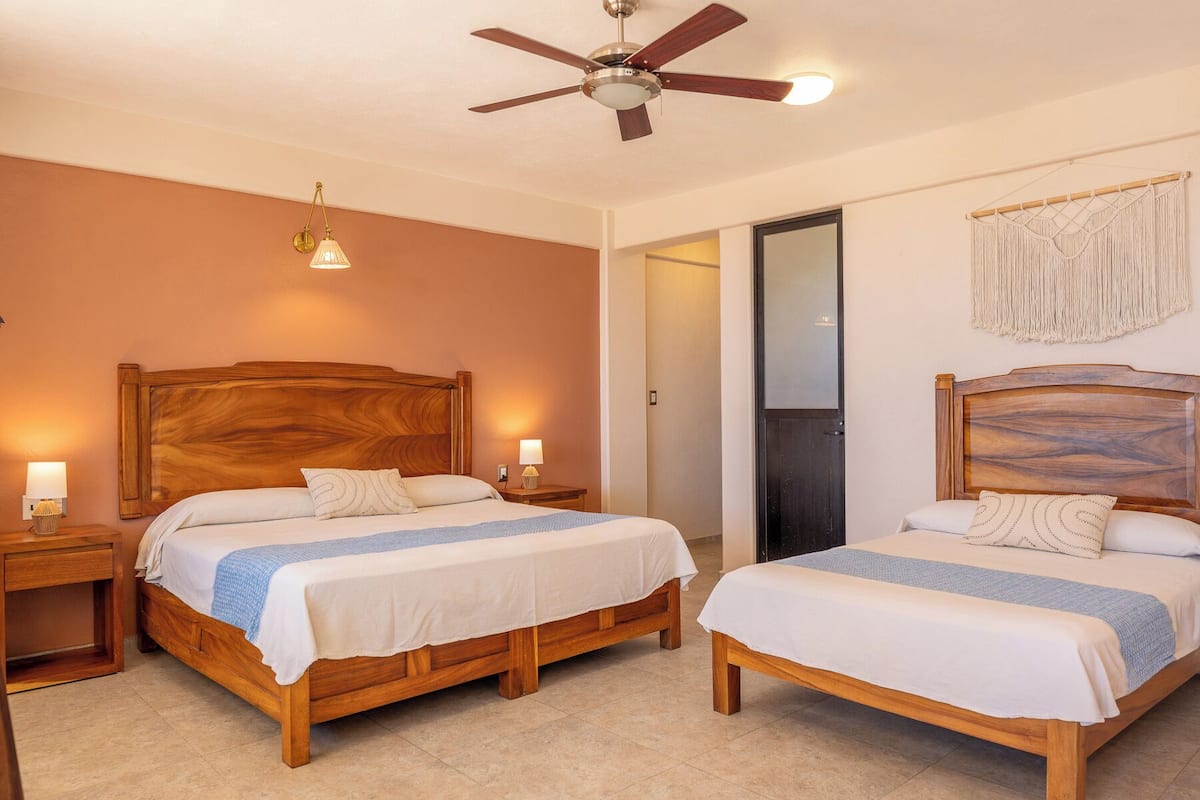 Habitación doble Deluxe | Wifi gratis y ropa de cama