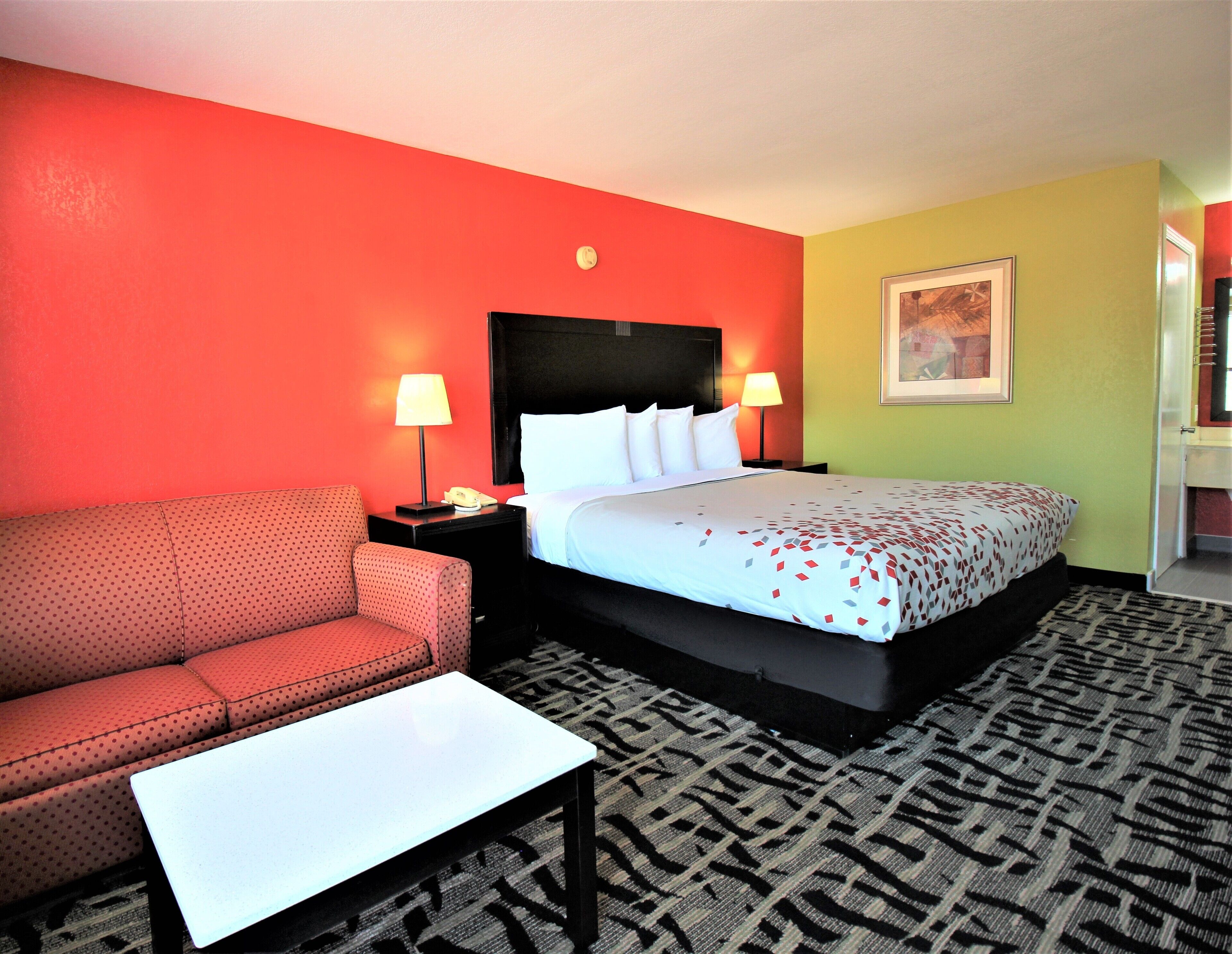 Free WiFi, bed sheets