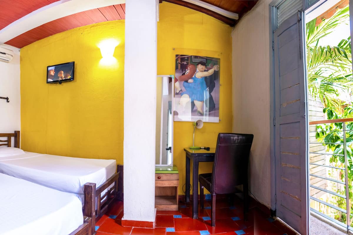 Basic Double or Twin Room | WiFi (free), individually decorated, bed sheets