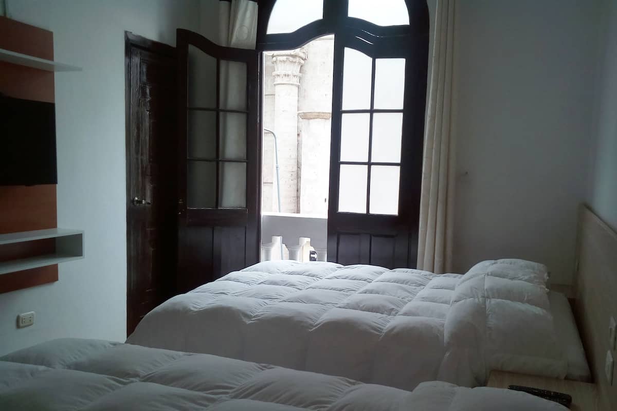Chambre Familiale, vue ville