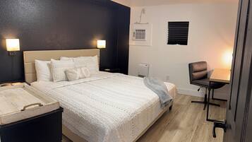 Deluxe Suite | 1 bedroom, free WiFi, bed sheets