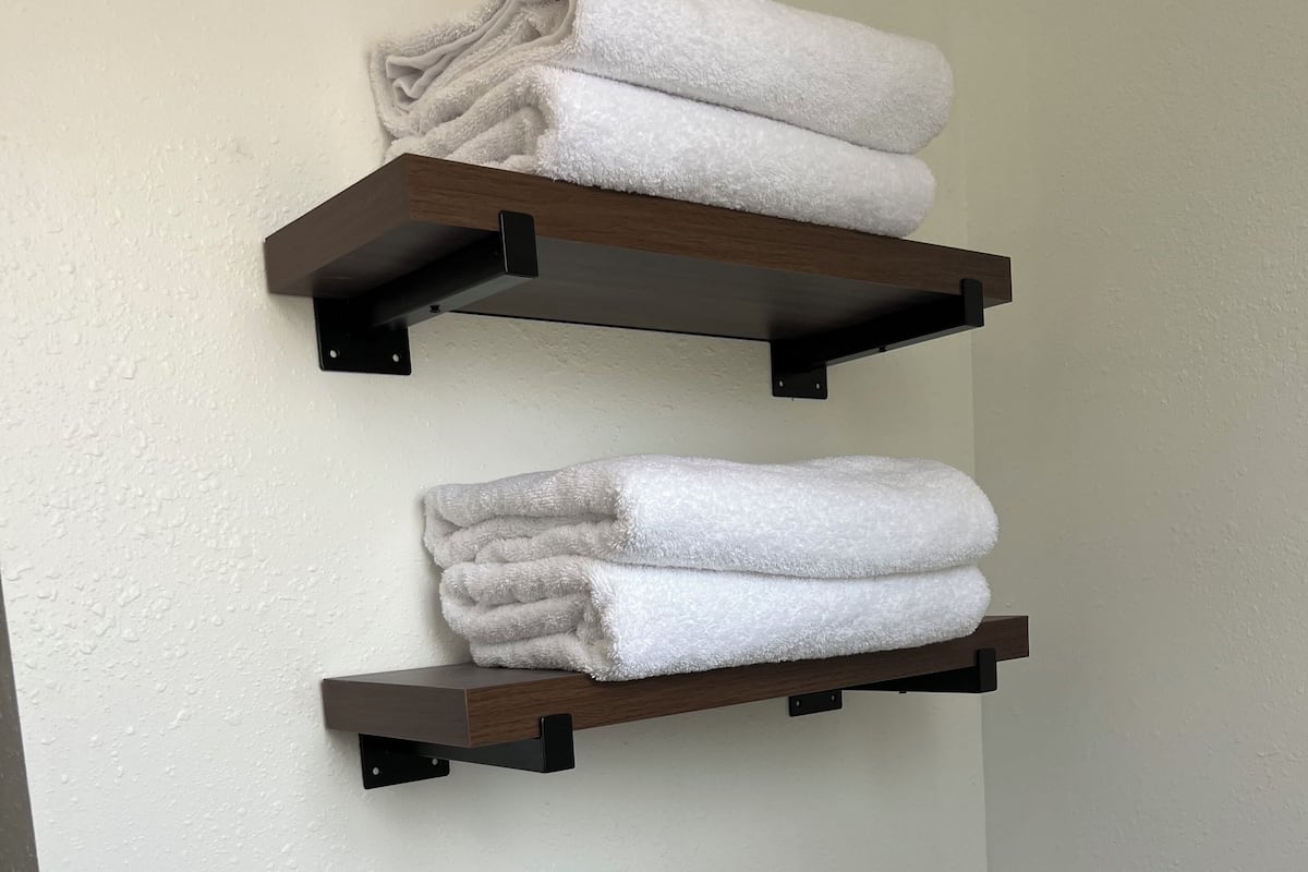 Deluxe Suite | Bathroom