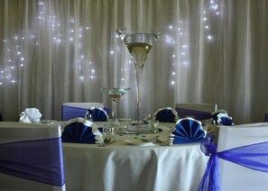 Indoor wedding - Merinda Village Hotel (Bowen)