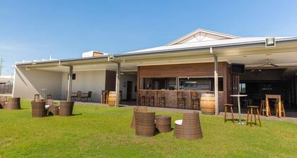 Merinda Village Hotel