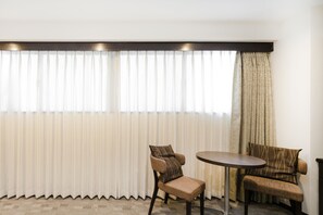 豪華雙床房, 非吸煙房 (with modular bath) | 高級寢具、羽絨被、房內夾萬、書桌