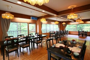 Dining - Meiji Onsen Ryokan (Chino)