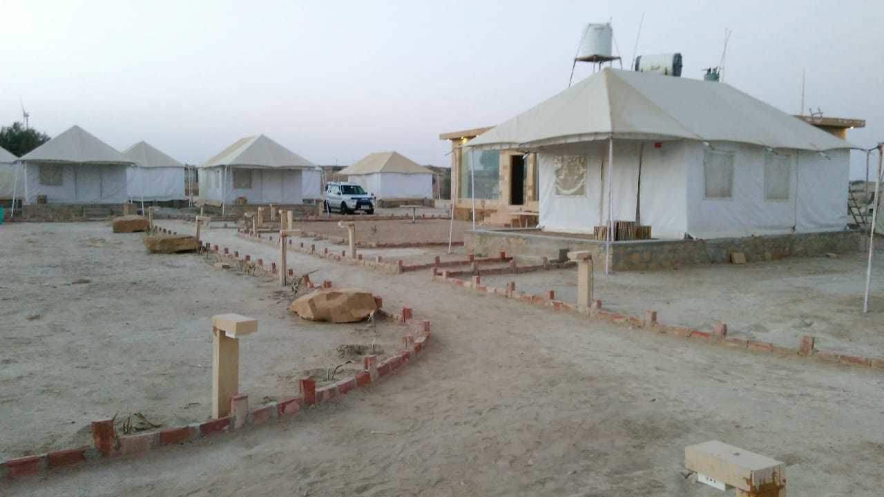 尊荣帐篷房, 1 张特大床, 阳台, 度假村景观 | 客房景观