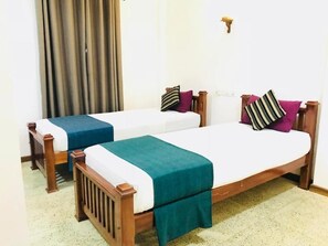 Premium bedding, in-room safe, desk, free WiFi - Lake Villa Resort (Weerawila)