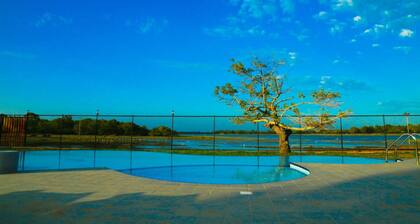 Lake Villa Resort