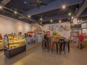 Restaurant - White Loft Hotel (Malacca City)