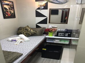 Singola Standard | Una cassaforte in camera, Wi-Fi gratuito, lenzuola