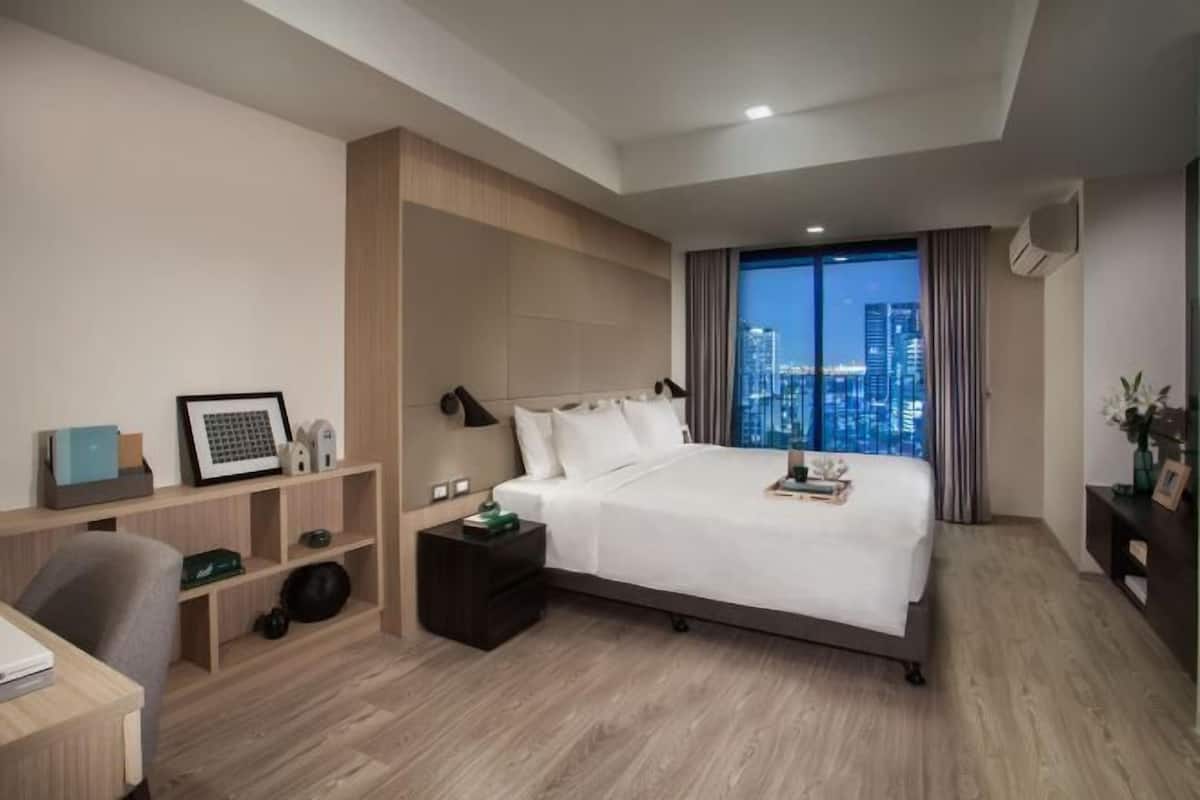 Minibar, in-room safe, soundproofing, free cribs/infant beds