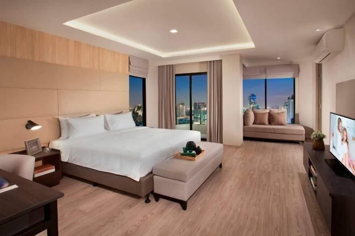 Minibar, in-room safe, soundproofing, free cribs/infant beds
