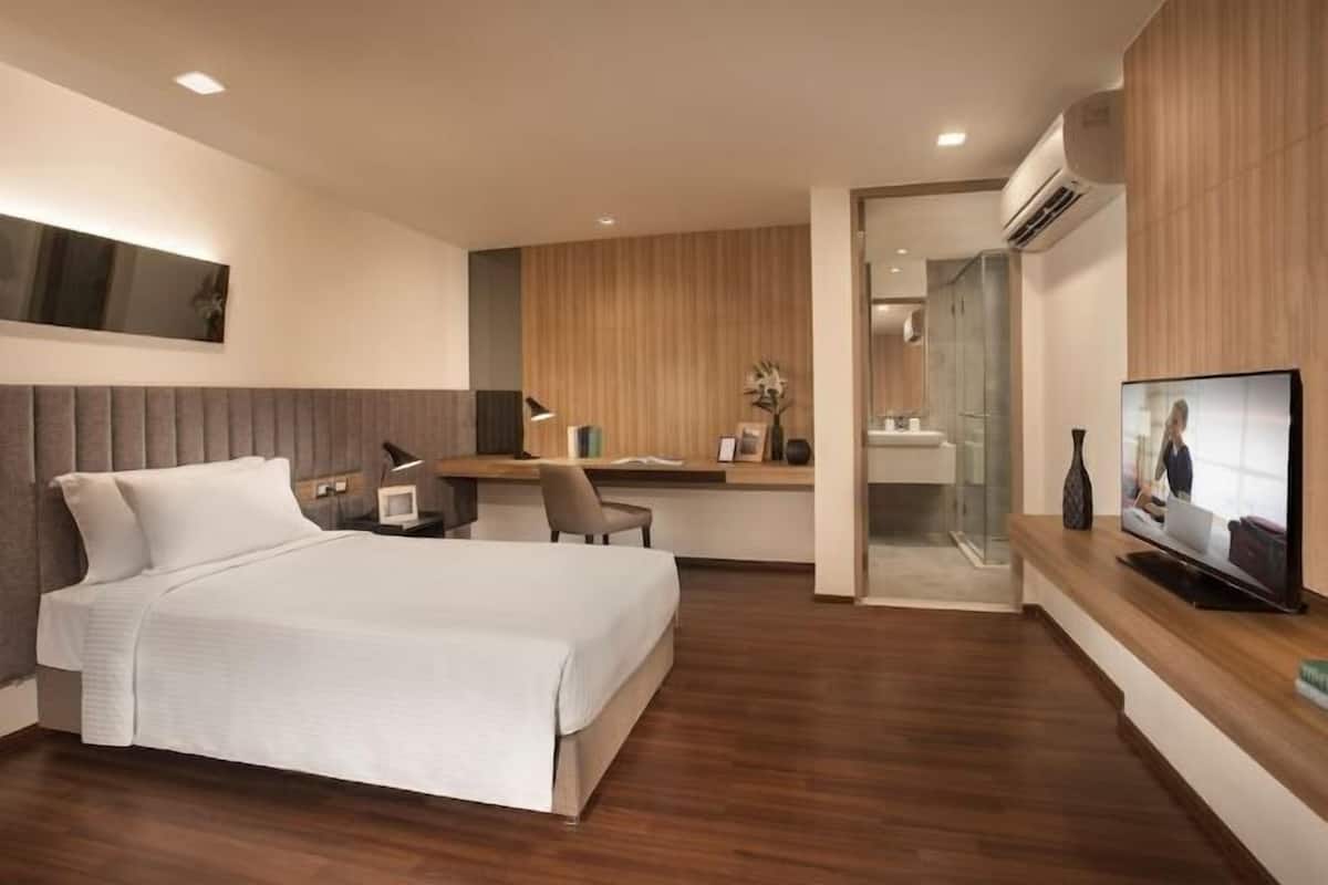 Minibar, in-room safe, soundproofing, free cribs/infant beds