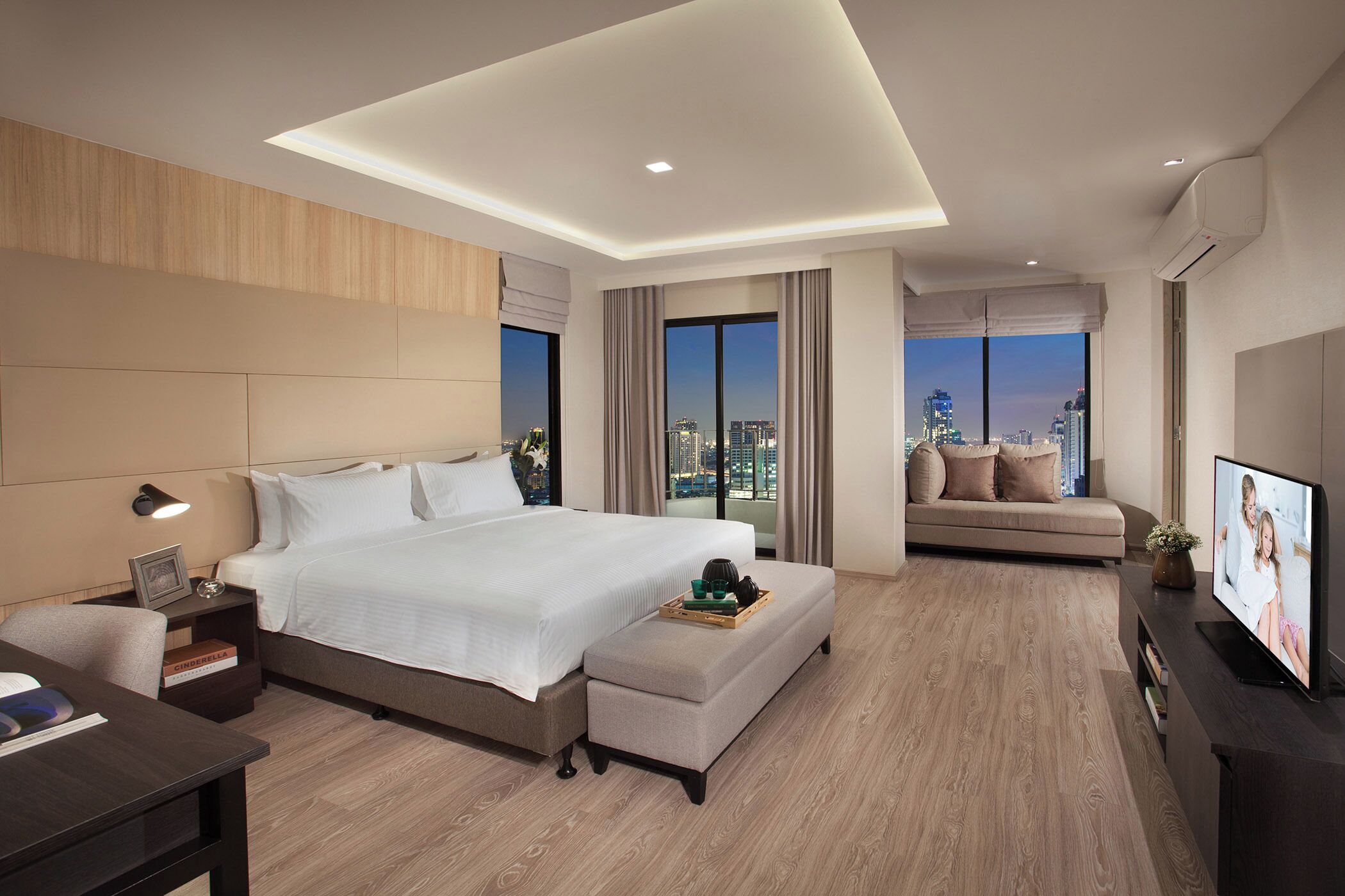 Deluxe Apartment, 1 Bedroom | Minibar, in-room safe, soundproofing, free cots/infant beds