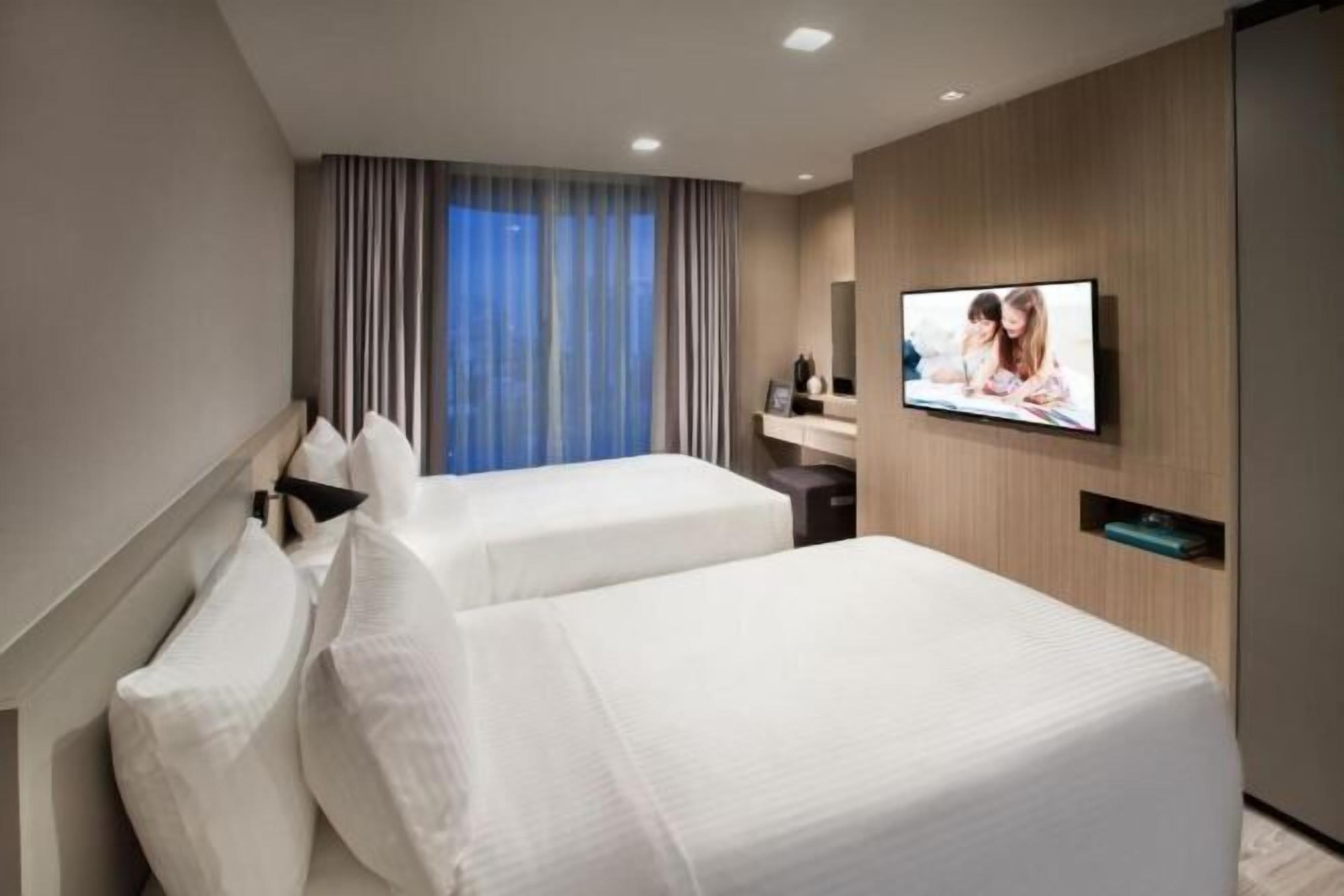 Minibar, két bảo mật tại phòng, phòng cách âm 