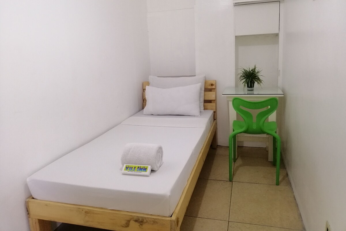 Escrivaninha, Wi-Fi de cortesia, roupa de cama