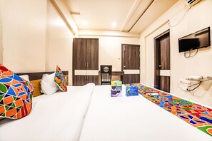 Premium bedding, in-room safe, desk, bed sheets - FabHotel Imperio (Pune)