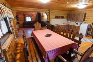 Casa rural Deluxe, 4 dormitoris | Cuina privada