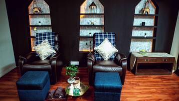 Körperbehandlungen, Tiefengewebe-Massagen, klassische Massagen