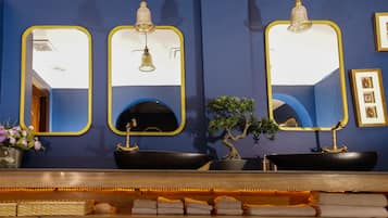 Body treatments, deep-tissue massages, Swedish massages, Thai massages