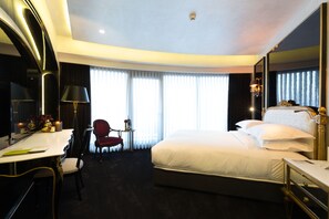 Deluxe Room, 1 King Bed | View from room