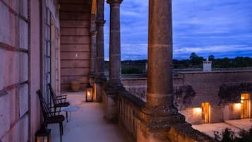 Suite, Balcony, Garden View | Balcony