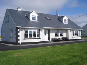 บริเวณภายนอก