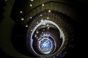 Flat-screen TV, fireplace - Elegant Hotel & Resort (Tsaghkadzor)