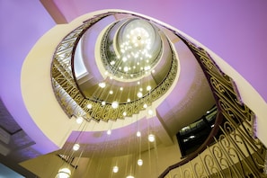 Flat-screen TV, fireplace - Elegant Hotel & Resort (Tsaghkadzor)