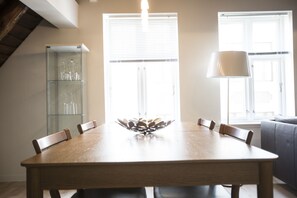 Departamento exclusivo, 2 habitaciones | Servicio a la habitación
